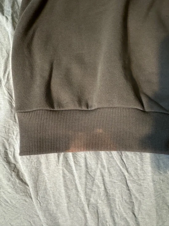 Alo Accolade Olive Tree Sweat Set - Picture 5 of 9